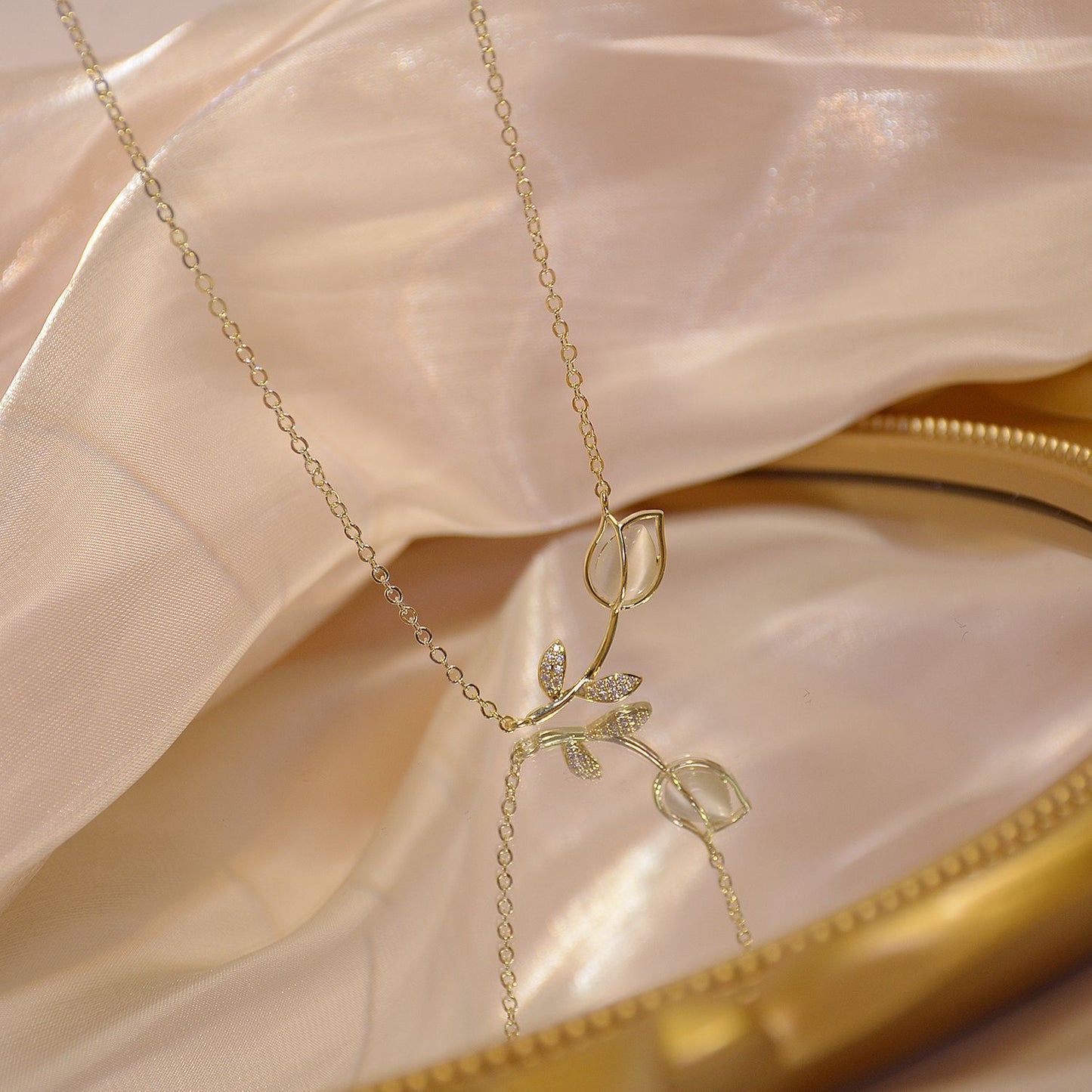 Elegant Rose Jade Necklace