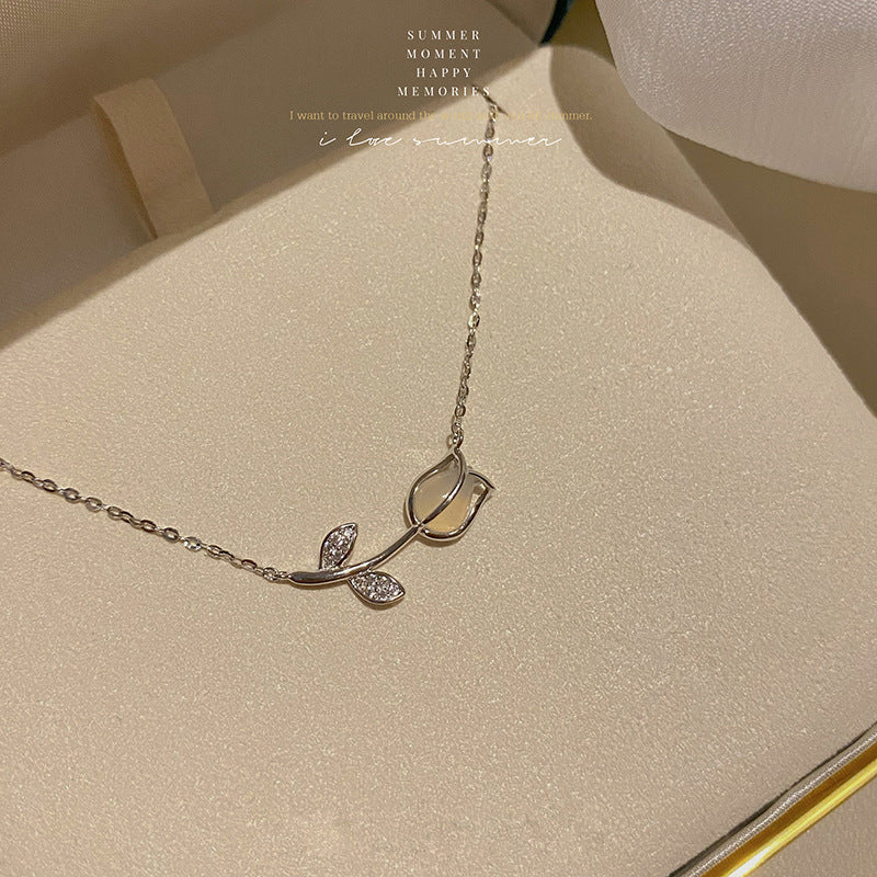 Elegant Rose Jade Necklace