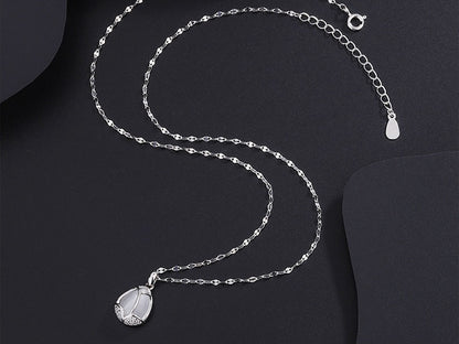 Tulip Blossom Jade Necklace